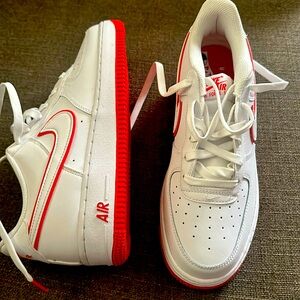 Brand new AirForce1 Burt orange/blood red